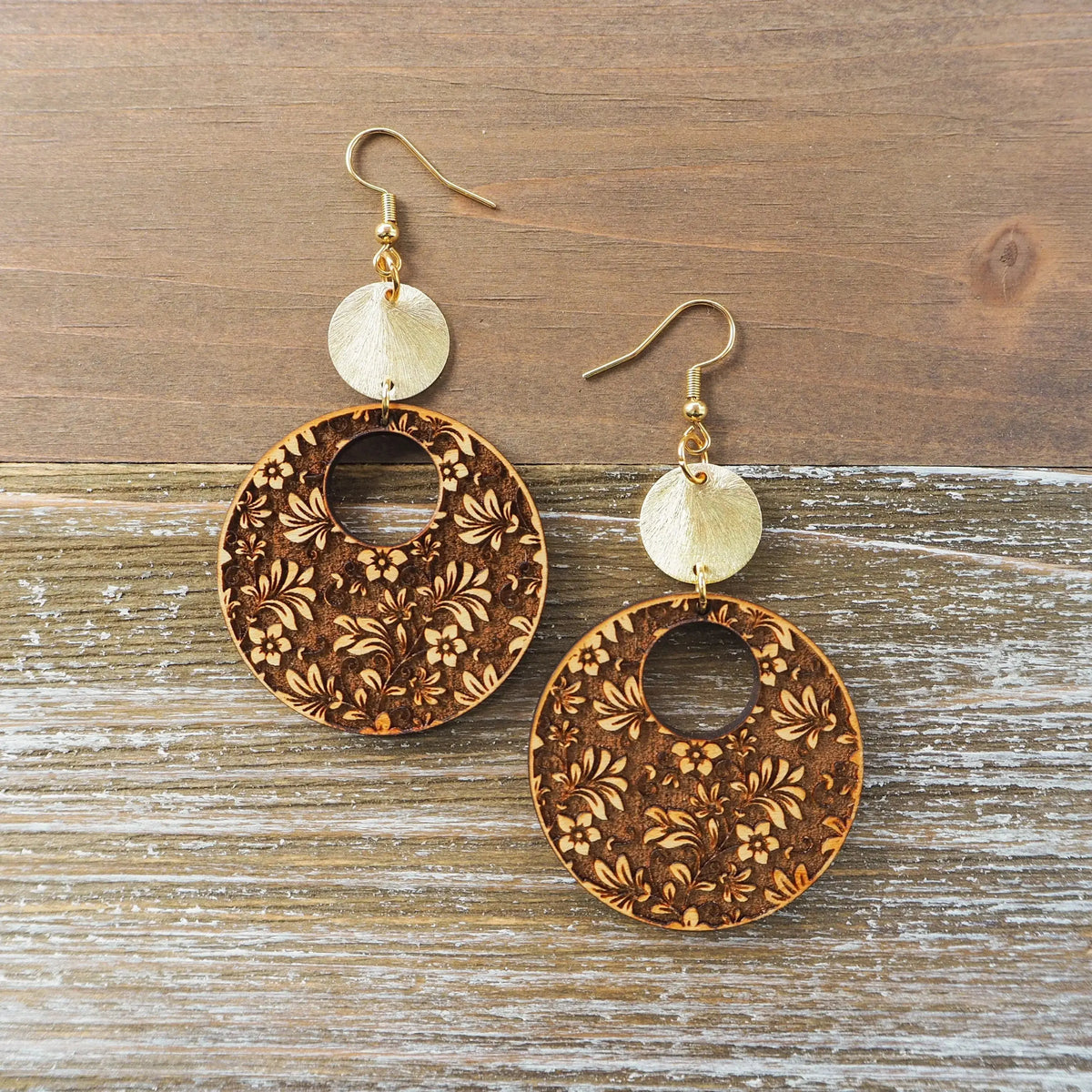 Beautiful Floral Engraved Dangle Earrings With Disc |