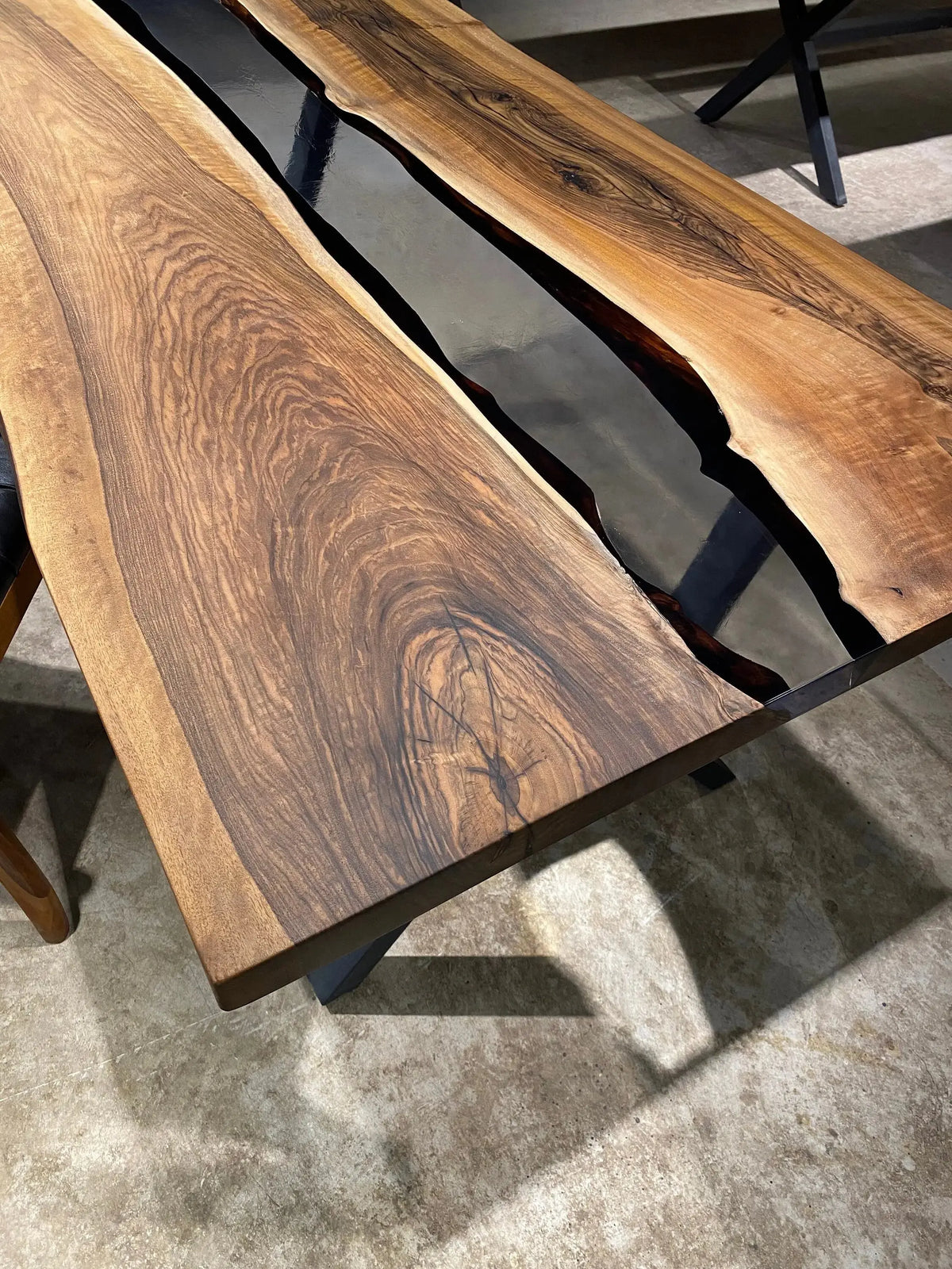 Clear Epoxy Dining Table | Live Edge Table | Walnut Wood Epoxy Living Room Table