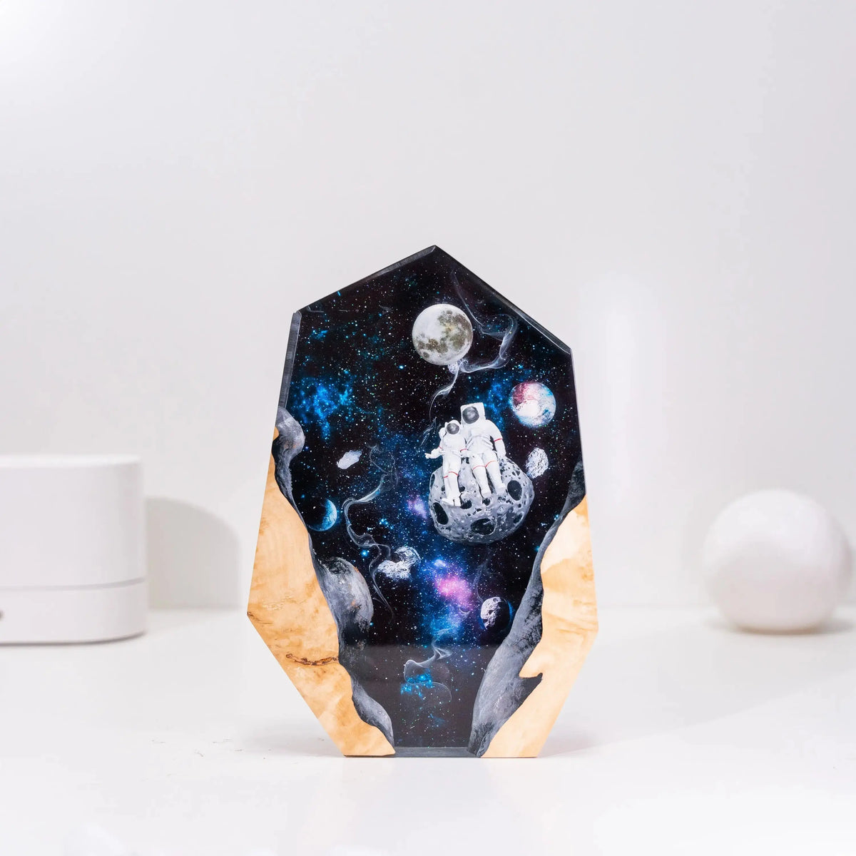 GALAXY SPACE Epoxy Lamp, Custom Epoxy Resin Lamp, Resin and Wood Night Light, Resin Wood Art Lamp, Custom Night Light, Personalized Light