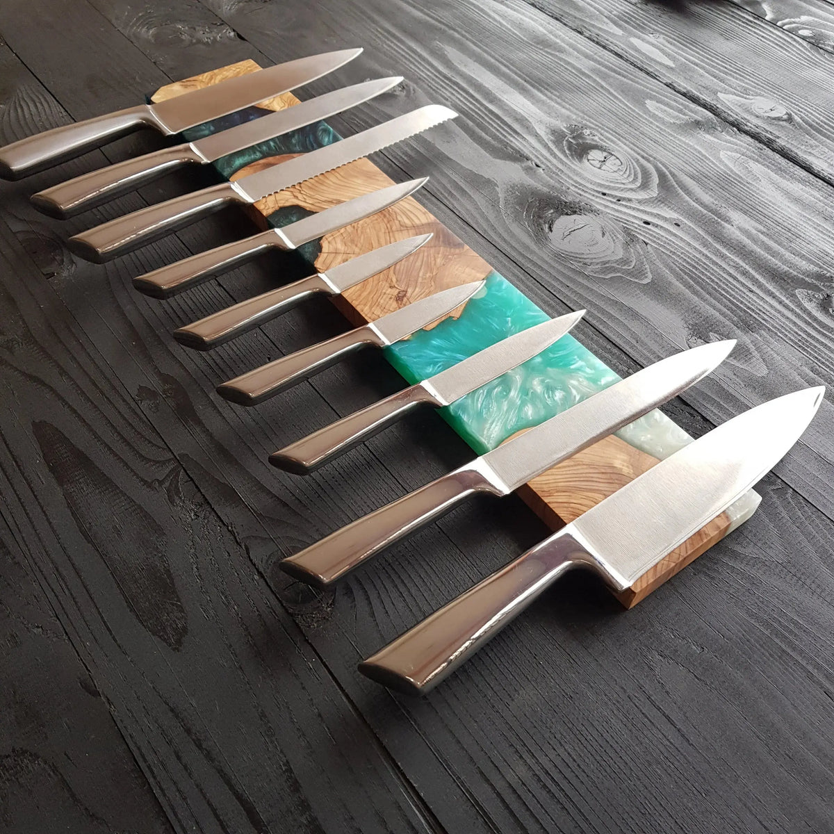 Magnetic Knife Rack For 9 Knives