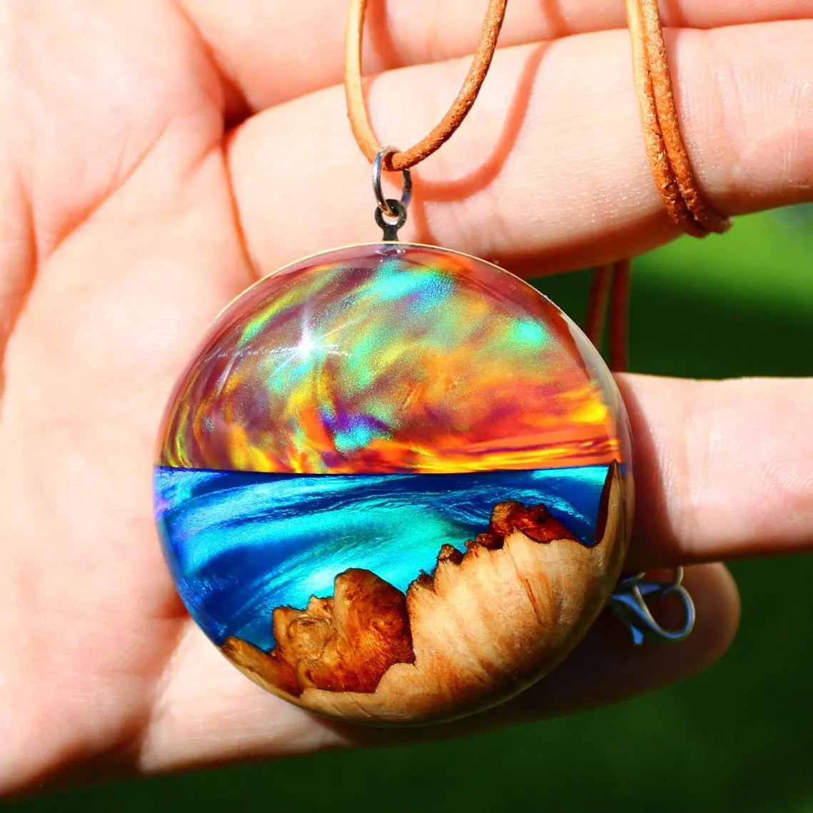 SUNSET SEA NECKLACE On Wooden