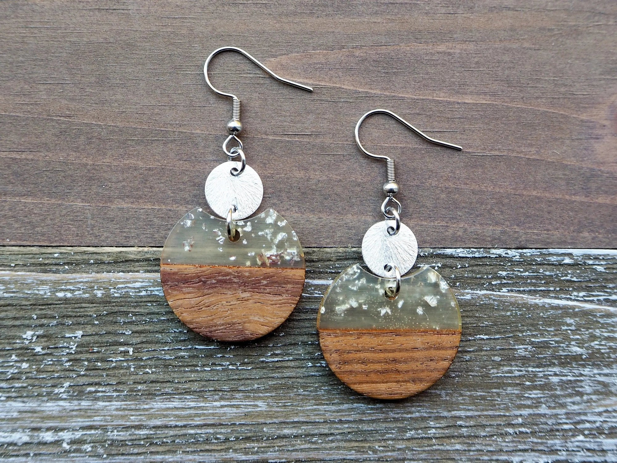 Small Silver Flakes & Wood Circle Earrings with Disc On Wooden