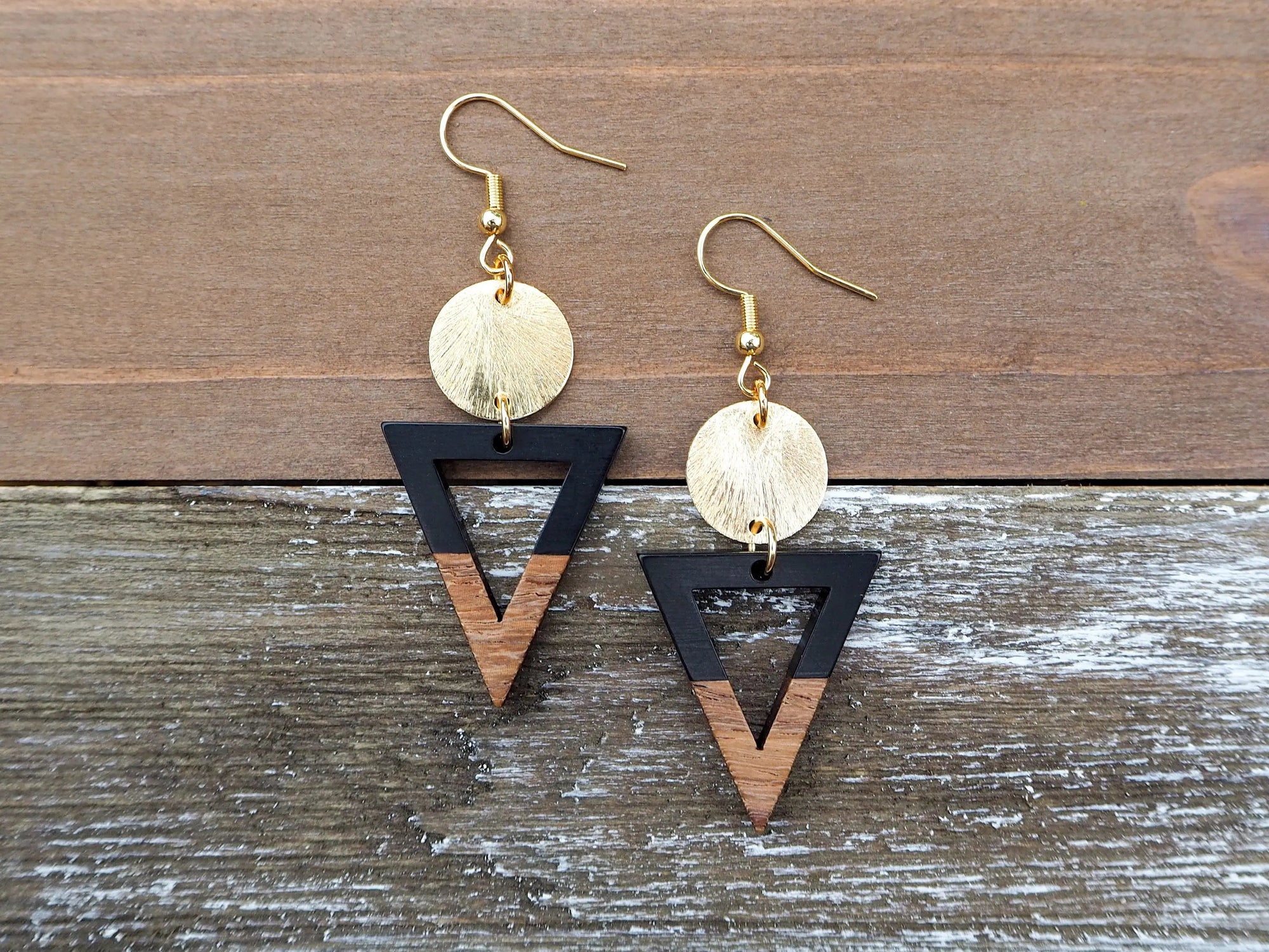 Wood & Black Resin Triangle Earrings with Disc On Wooden