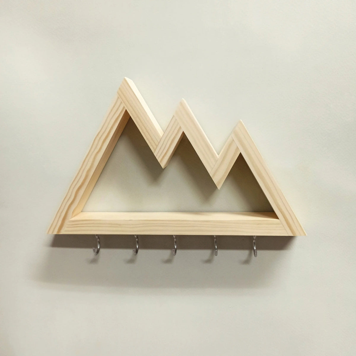 Wooden Wall Key Rack - Cascade Mountains On Wooden